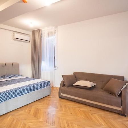 Dazhotels Tbiliszi Kültér fotó