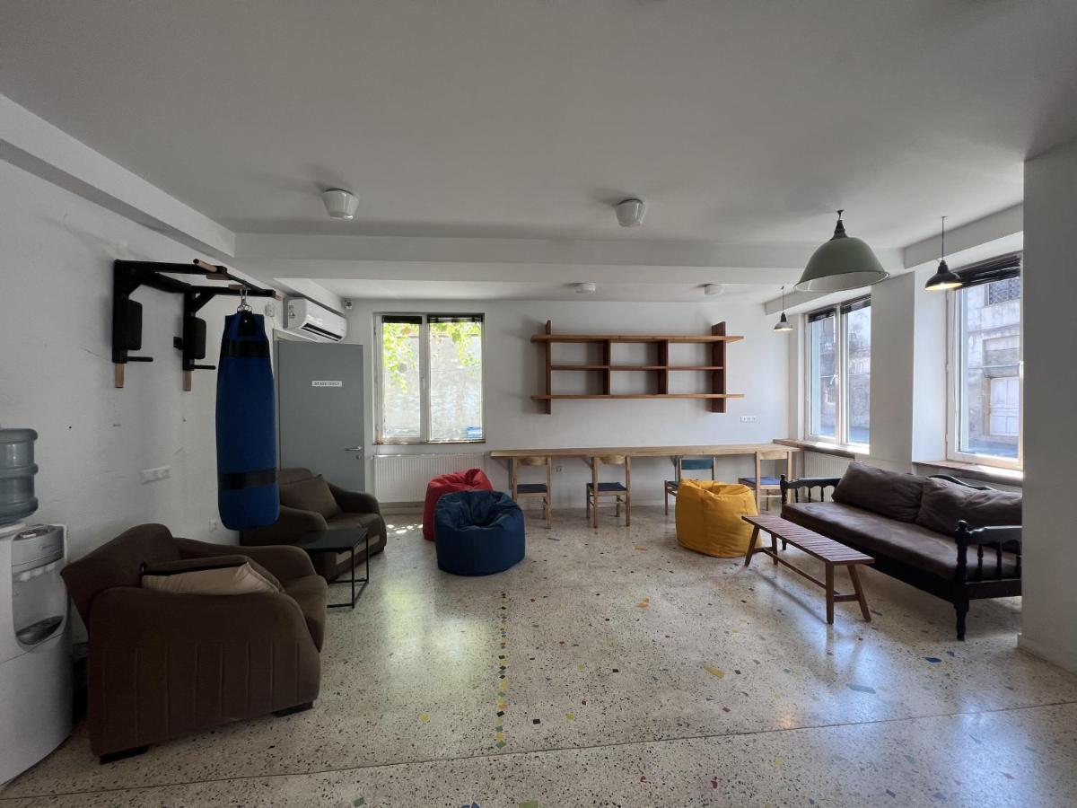 Dazhotels Tbiliszi Kültér fotó